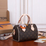 LV Speedy Bandouliere 20 - Image 3