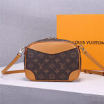 LV Deauville Mini Handbag - Image 4