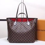 LV Neverfull MM Tote - Image 3