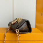 LV Bitsy Pouch - Image 4