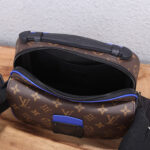 LV S Lock Messenger - Image 6