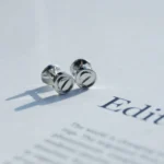 LOVE EARRINGS SILVER 10MM - Image 3