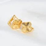 CLOVER MEDIUM 1 MOTIFS LASER EARRINGS - Image 5