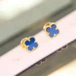 CLOVER MINI 9.5MM TURQUOISE EARRINGS - Image 4
