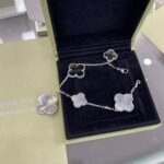 CLOVER 5 MOTIFS SIVLER DARK MOP BRACELET - Image 3