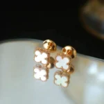 CLOVER MINI 9.5MM WHITE MOP EARRINGS - Image 4