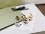 CLOVER MEDIUM STUD EARRINGS - Image 3