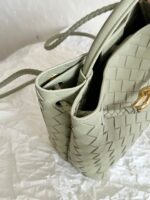 BV SMALL ANDIAMO 25CM LIGHT GREEN LAMBSKIN - Image 5