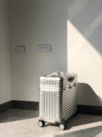 Rimowa 2025 Travel Suitcase Silver Aluminum 273821 - Image 3
