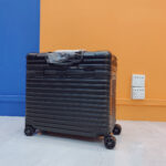 Rimowa 2025 Travel Suitcase Black Aluminum 273818 - Image 4