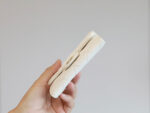 CC FLAP CARD HOLDER 11.3 WHITE GRAINED CALFSKIN GOLD ICON - Image 7