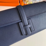 JIGE ELAN 29 CLUTCH IN NAVY BLUE CALFSKIN - Image 13