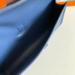 JIGE ELAN 29 CLUTCH IN NAVY BLUE CALFSKIN - Image 18