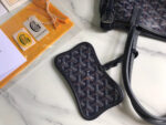 CHIEN GRIS BAG 33 IN NAVY BLUE GOYARDINE CANVAS AND TAN CALFSKIN TRIM - Image 18