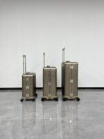 Rimowa 2025 Titanium Gold Aluminum 273830 - Image 4
