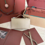 EXTRA POCKET L19 IN DESERT BROWN GRAINED CALFSKIN WITH SILVER HARDWARE - Image 8