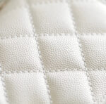 CHANEL 25S FLAP BAG 24 CM IN WHITE LAMBSKIN WITH GOLD HARDWARE - Image 6