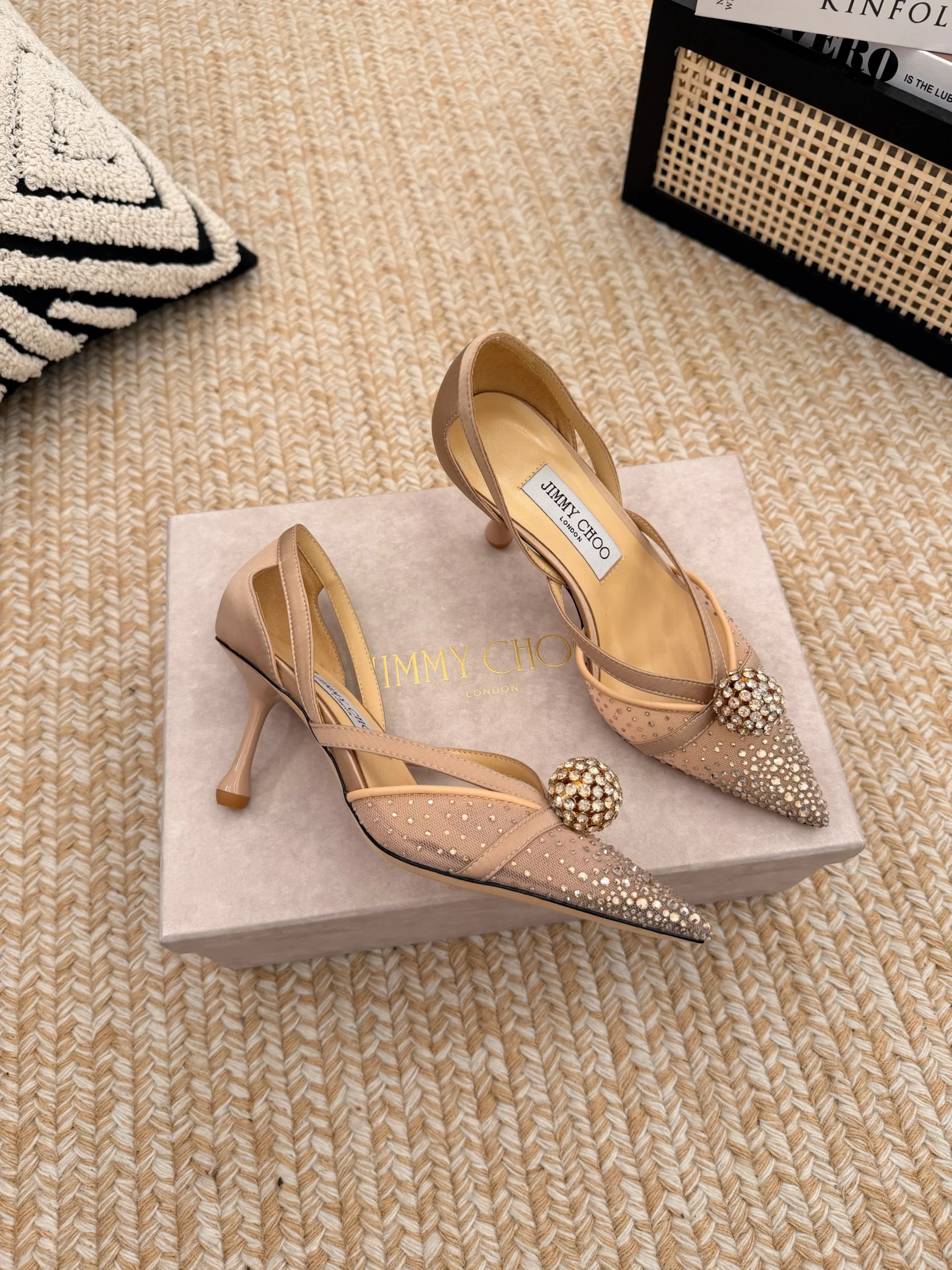 8c90544c44401ec289a4b976d44d1793-4 Jimmy Choo shoes - color 1 - size 41 - Image 1