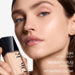 Forever Skin Glow Glow Foundation - 24H Wear and 48H Hydration • 2 Neutral - Dior - Image 2