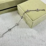 CLOVER 6 MOTIF DIAMOND BRACELET - Image 4