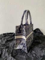 MISS SMALL TOTE 26 IN NAVY BLUE AND WHITE CANVAS - Image 10