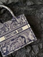 MISS SMALL TOTE 26 IN NAVY BLUE AND WHITE CANVAS - Image 4