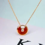 AMULETTE GOLD CARNELIAN ONYX NECKLACE