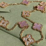 CLOVER 10 MOTIFS DIAMOND PINK MOP NECKLACE