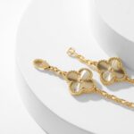 CLOVER 10 MOTIFS LASER NECKLACE