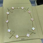 CLOVER 10 MOTIFS PINK MOP NECKLACE