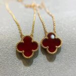CLOVER 15MM CARNELIAN SINGLE FLOWER NECKLACE