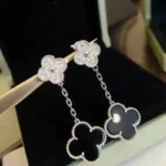 CLOVER 2 MOTIFS DIAMOND ONYX EARRINGS SILVER
