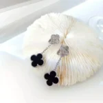 CLOVER 2 MOTIFS DIAMOND ONYX EARRINGS SILVER