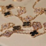 CLOVER 20 MOTIFS DARK MOP DIAMOND NECKLACE