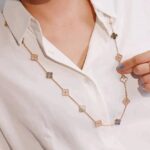 CLOVER 20 MOTIFS DARK MOP DIAMOND NECKLACE