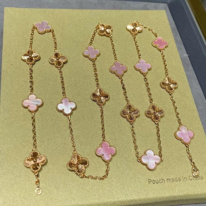 CLOVER 20 MOTIFS LASER PINK MOP NECKLACE