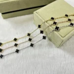 CLOVER 6 MOTIF ONYXS BRACELET