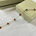 CLOVER 6 MOTIF RED AGATE BRACELET
