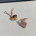 CLOVER MEDIUM 1 DIAMOND PINK EARRINGS