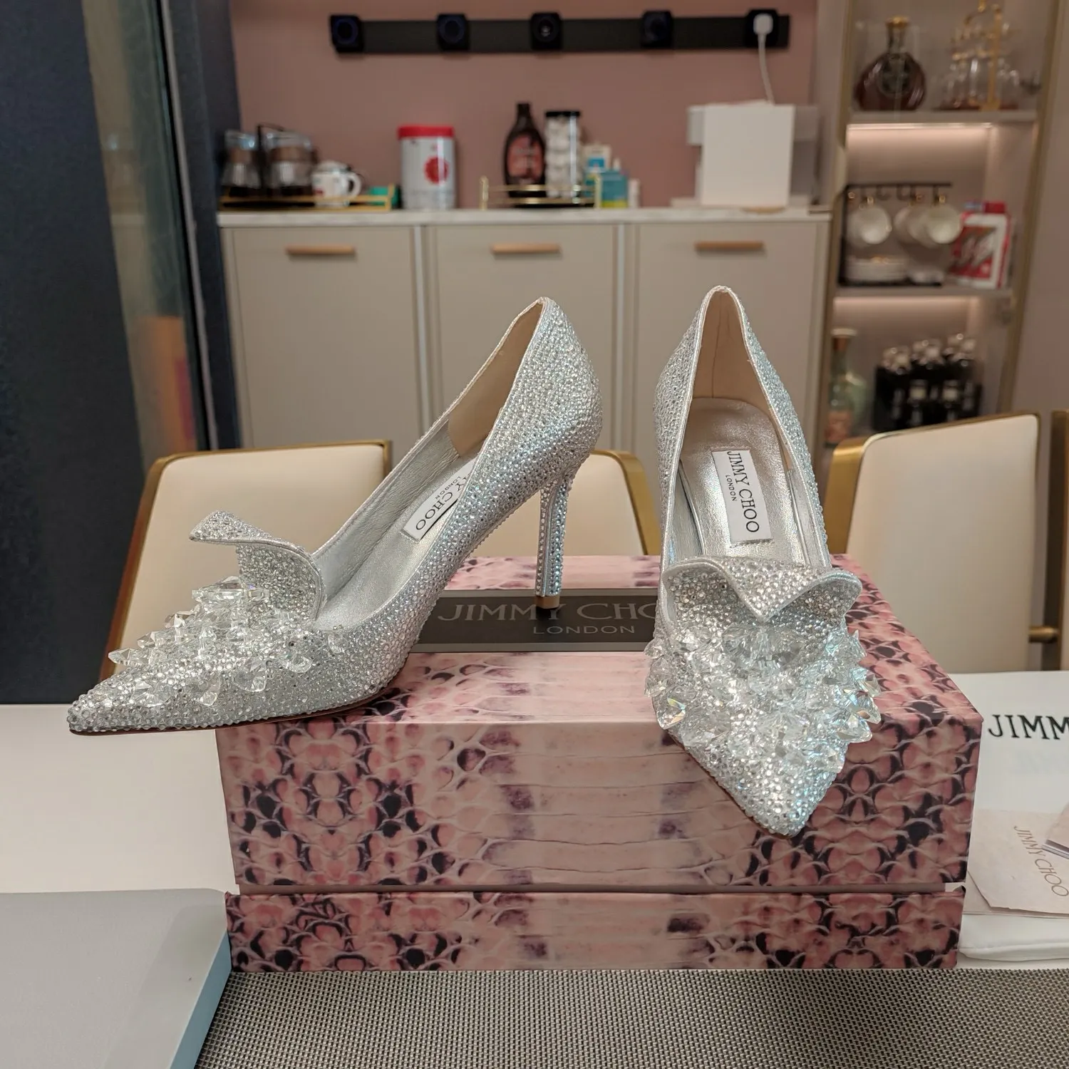 f6b47e8209bae4a132d16601346902d6-5 Jimmy Choo shoes - color 3 - size 39 - Image 1