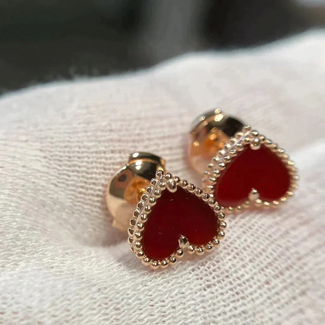 HEART CARNELIAN STUD EARRINGS HEART CARNELIAN STUD EARRINGS