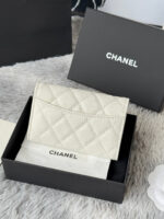 CHANEL 25S CLASSIC FLAP CARD HOLDER 11 IN IVORY CAVIAR GOLD HARDWARE - Image 2