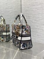 DIOR 25S SMALL LADY D-LITE BAG 24 IN MULTICOLOR DIOR FLOWERS CALENDAR ALLOVER EMBROIDERY - Image 6
