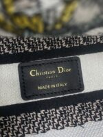 DIOR 25S SMALL LADY D-LITE BAG 24 IN MULTICOLOR DIOR FLOWERS CALENDAR ALLOVER EMBROIDERY - Image 18