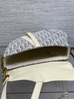 DIOR 25S SOFT SADDLE BAG 25 IN BLUE DIOR OBLIQUE CHAMBRAY AND IVORY SMOOTH CALFSKIN - Image 16