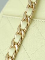 CHANEL 25S HOBO BAG 30 CM IN PASTEL YELLOW LAMBSKIN WITH GOLD HARDWARE - Image 3