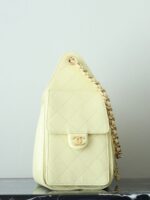 CHANEL 25S HOBO BAG 30 CM IN PASTEL YELLOW LAMBSKIN WITH GOLD HARDWARE - Image 6