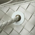 BOTTEGA VENETA 25S LARGE ANDIAMO 42 IN IVORY CALFSKIN GOLD HARDWARE - Image 9