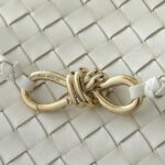 BOTTEGA VENETA 25S LARGE ANDIAMO 42 IN IVORY CALFSKIN GOLD HARDWARE - Image 15