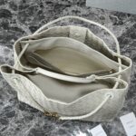 BOTTEGA VENETA 25S LARGE ANDIAMO 42 IN IVORY CALFSKIN GOLD HARDWARE - Image 4